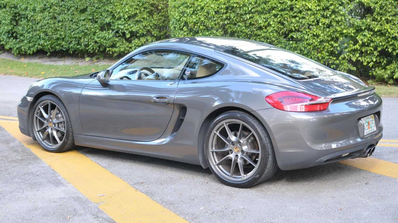 Cinza 2014 Porsche Cayman (2)