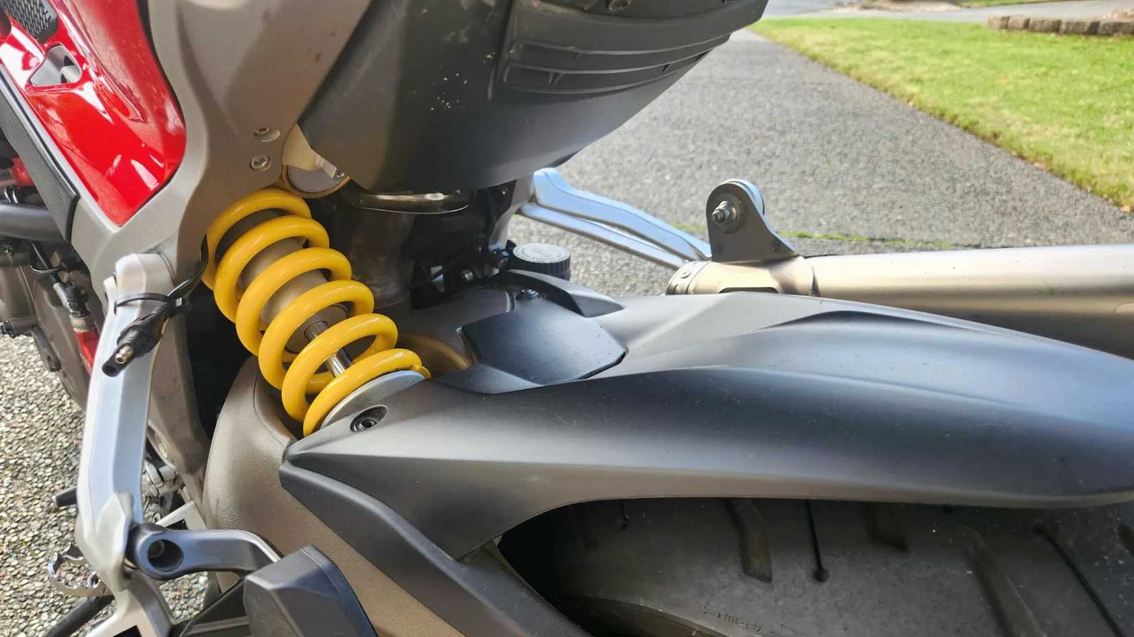 Choque traseiro Ducati Multistrada 1200 S 2016