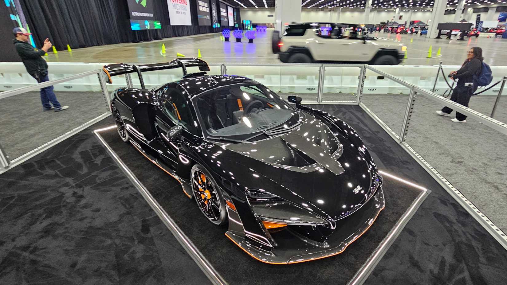 2019-mclaren-senna-2026-detautoshow