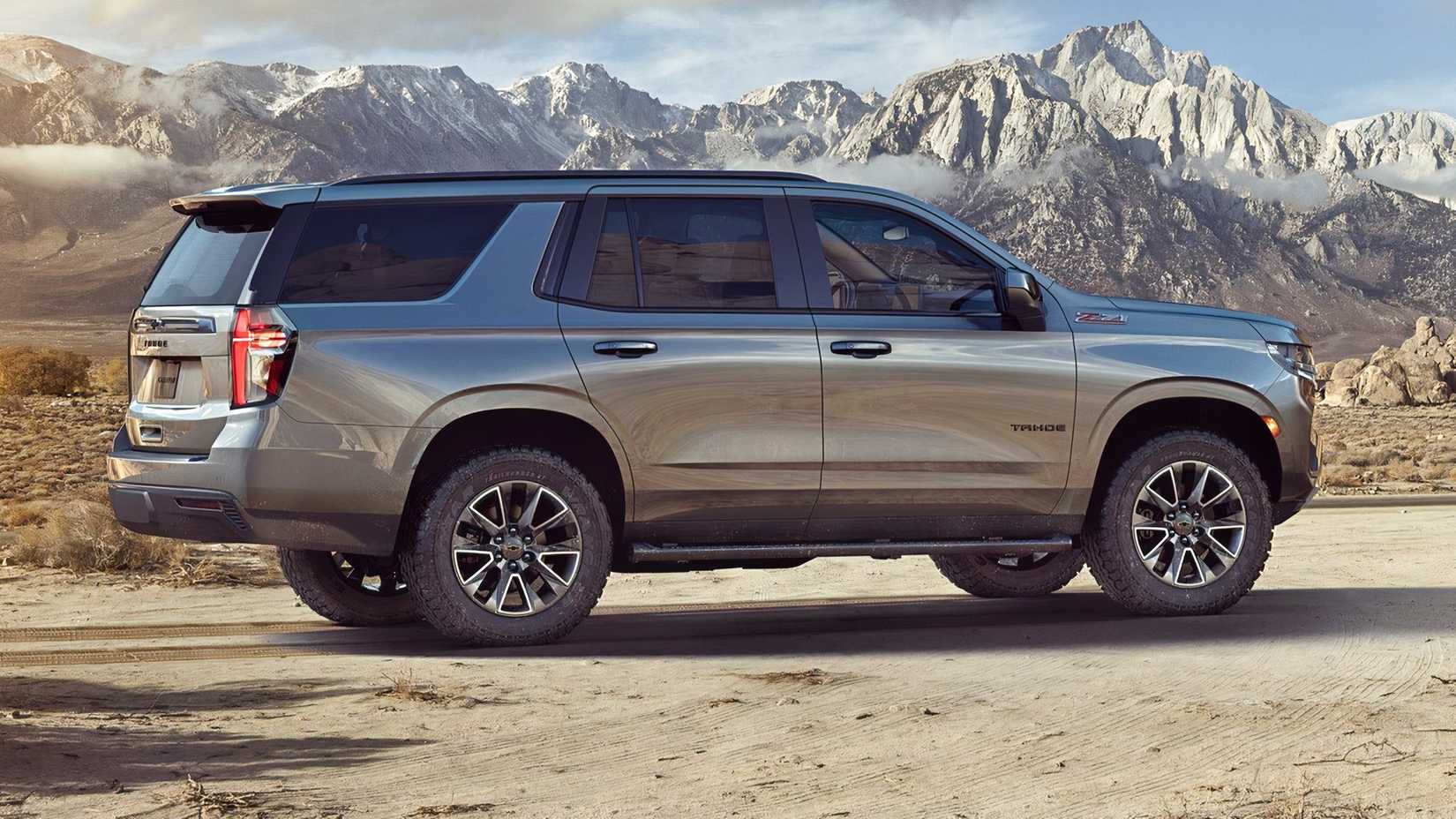 2021 Chevrolet Tahoe rear-quarter