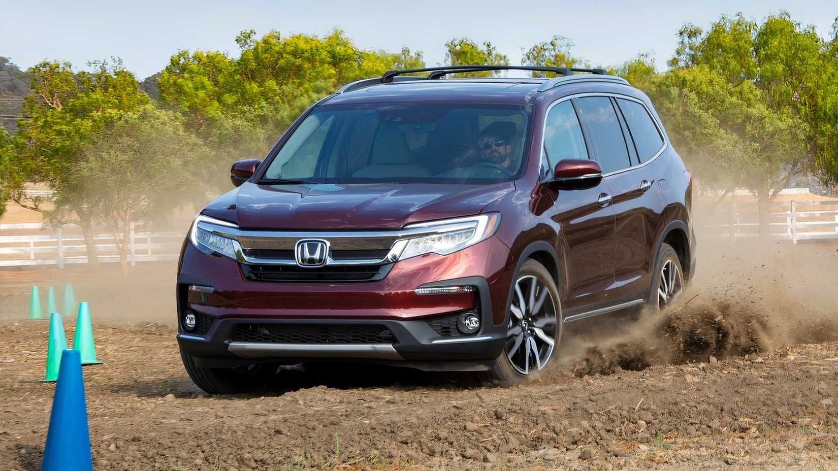 2021 Honda Pilot front-quarter