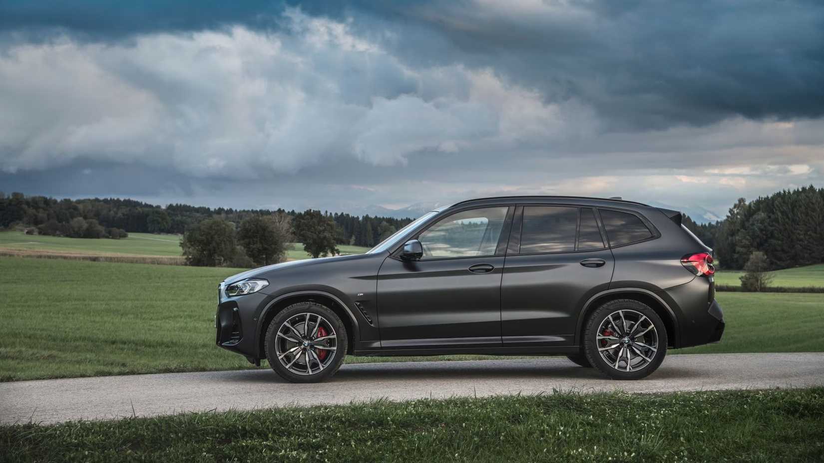 Perfil lateral do BMW X3 2022