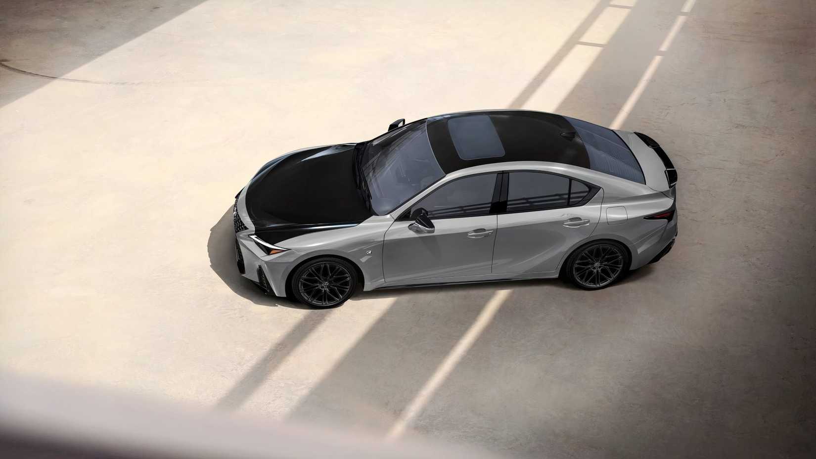 Vista superior do Lexus IS 350 2023