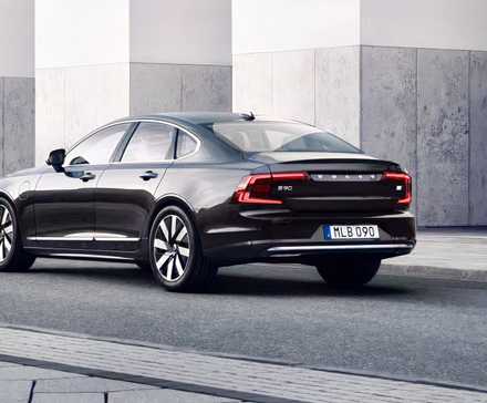 2024 Volvo S90 (1)