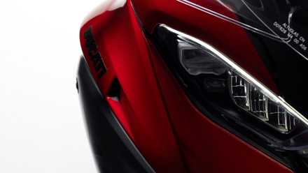 2025 Ducati Multistrada V4 Farol Vermelho -1