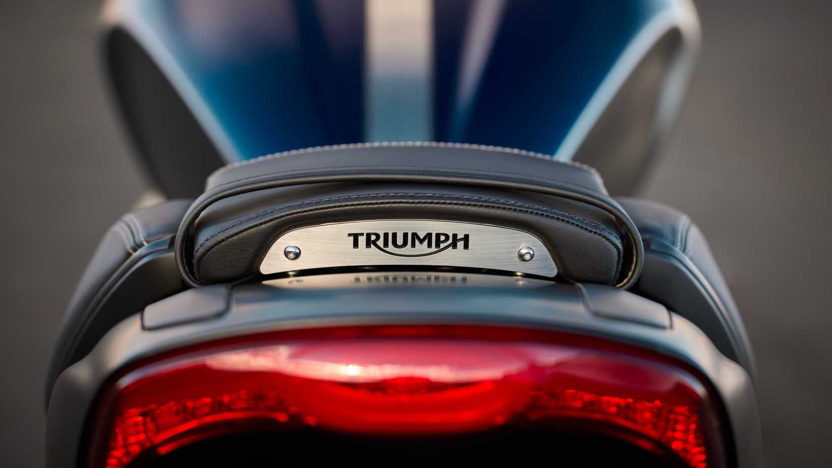 2025 Triunfo Foguete 3 Cauda