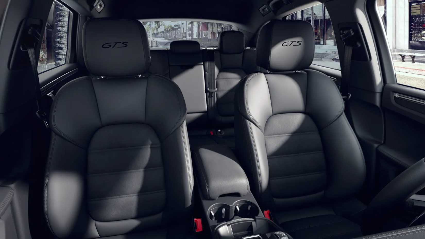 Interior do Porsche Macan GTS 2026
