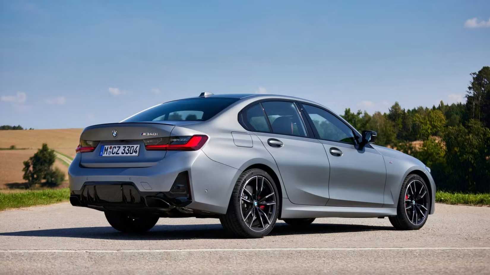 2026 BMW 3 Series rear