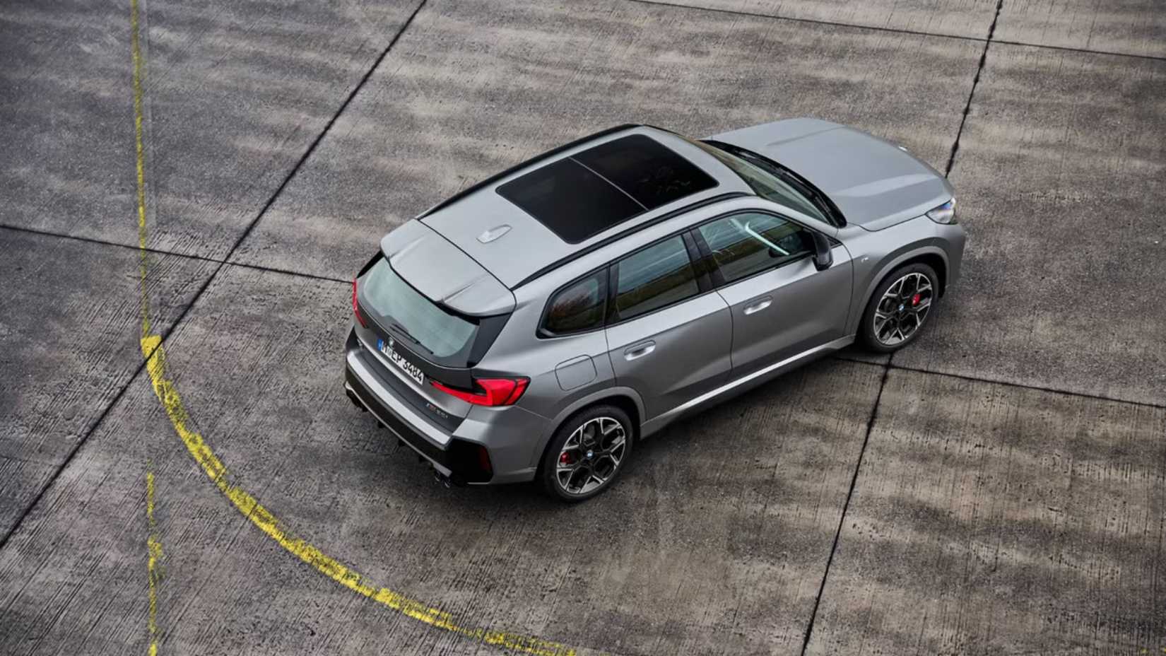 2026 BMW X1 top angle