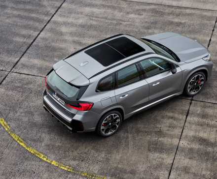 Ângulo superior do BMW X1 2026