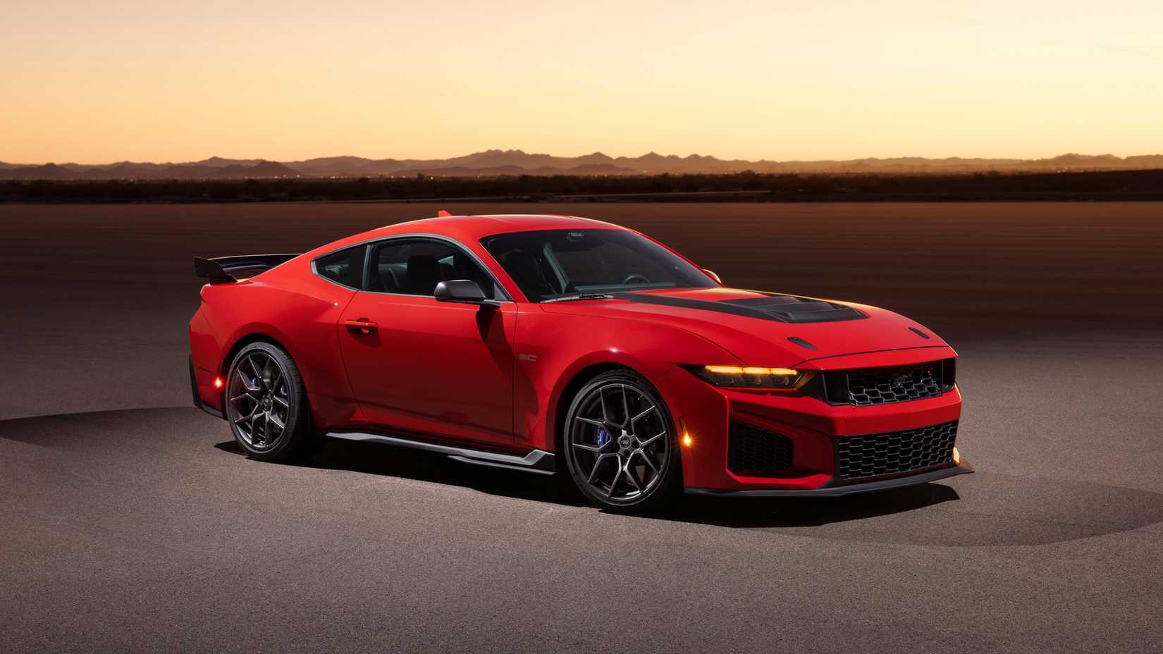 2026 Ford Mustang Dark Horse SC-04-1