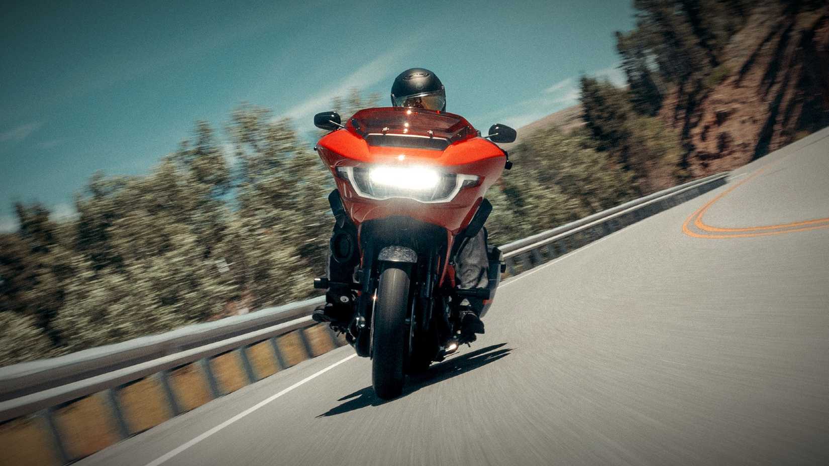 2026 Harley-Davidson CVO Road Glide ST Front Action