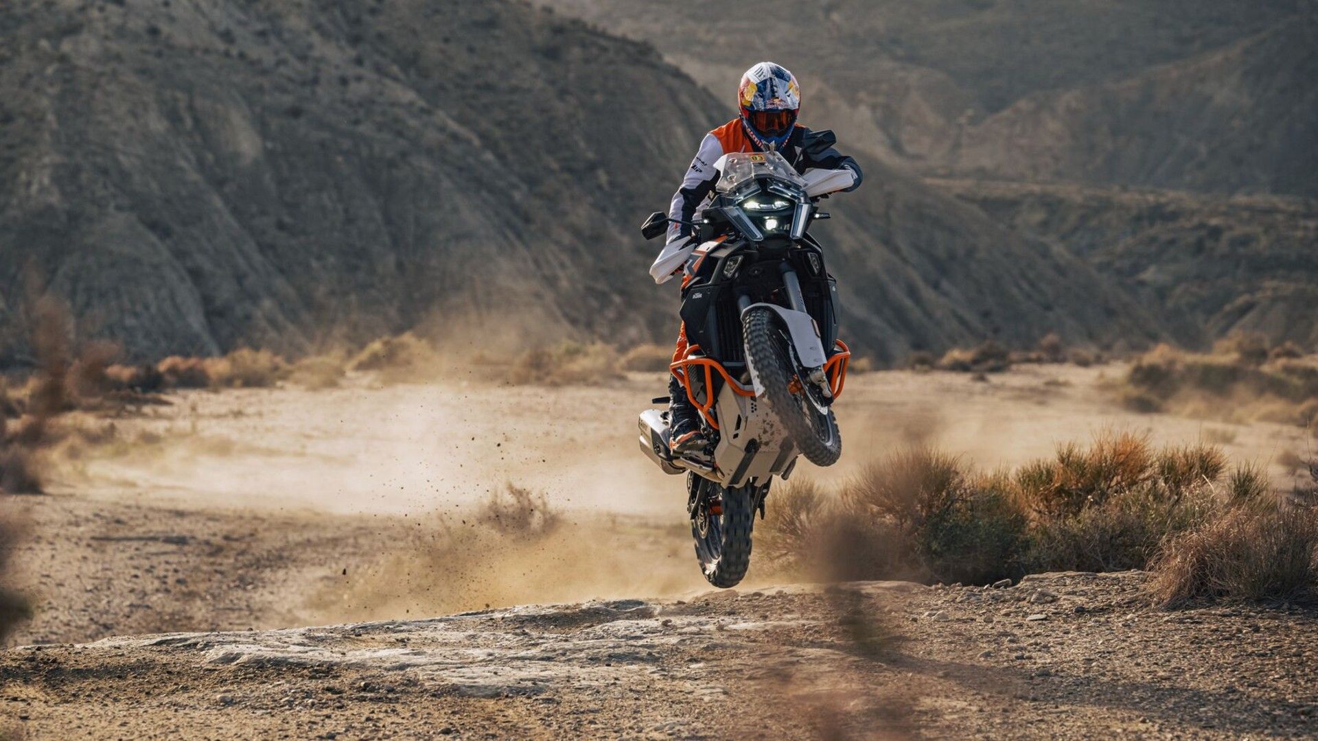 2026 KTM 1390 Super Adventure R Salto