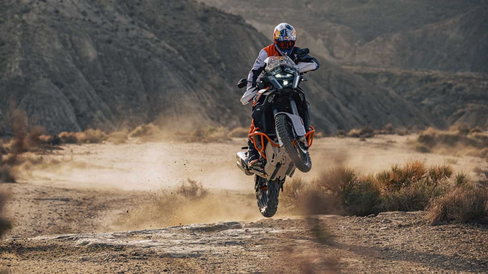 2026 KTM 1390 Super Adventure R Salto
