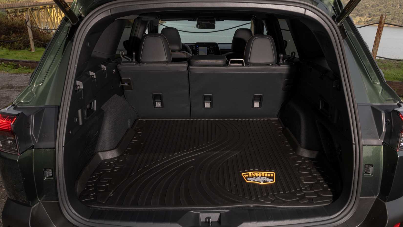 Carga Subaru Outback Wilderness 2026