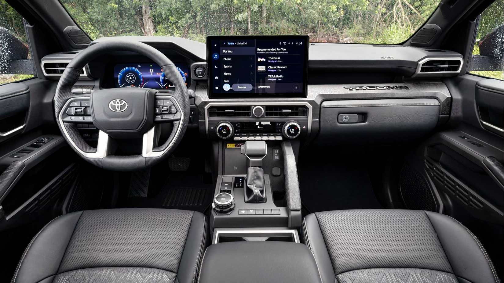 Vista interna do Toyota Tacoma 2026