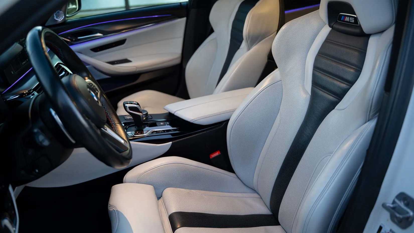 Bancos dianteiros BMW F90 M5