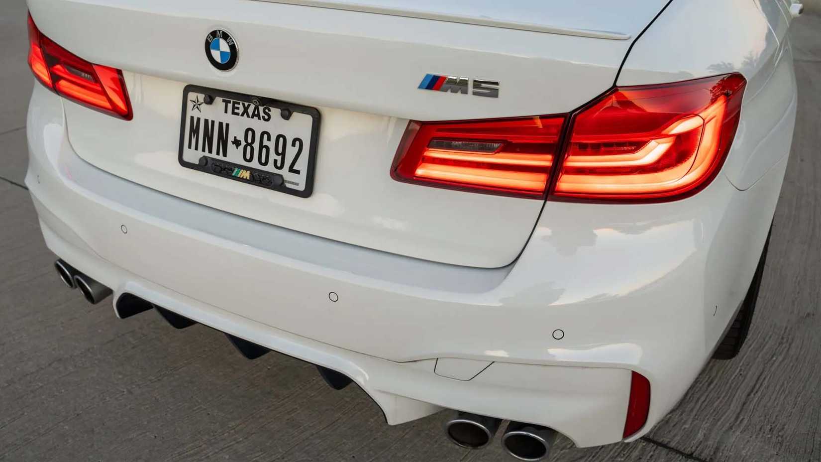 BMW F90 M5 rear detail