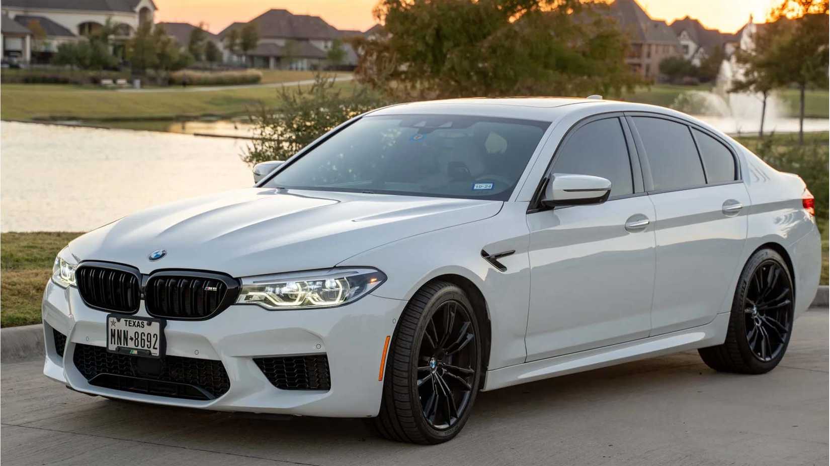 BMW F90 M5 three quarter view