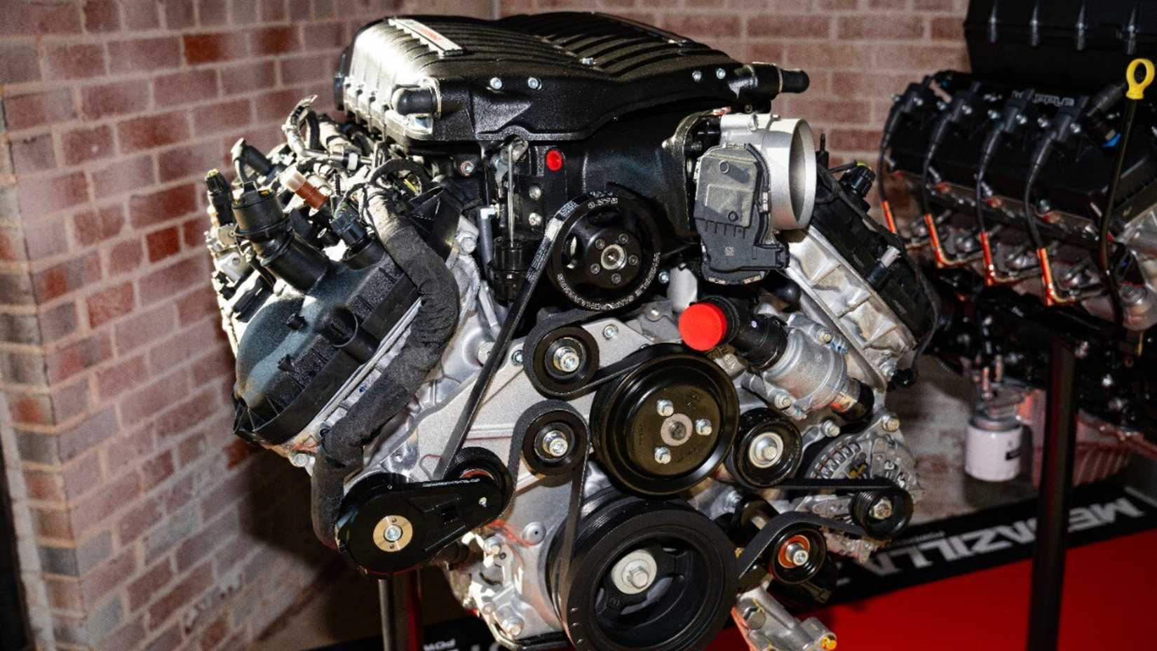 ford-5.0 liter-coyote-supercharged-v8