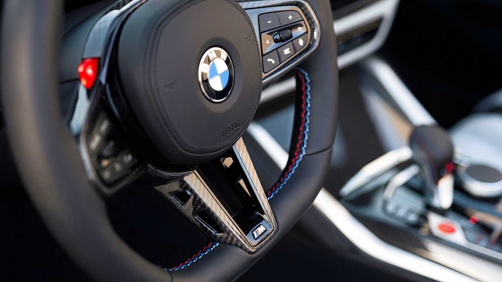 G82 BMW M4 Competition Coupe steering wheel