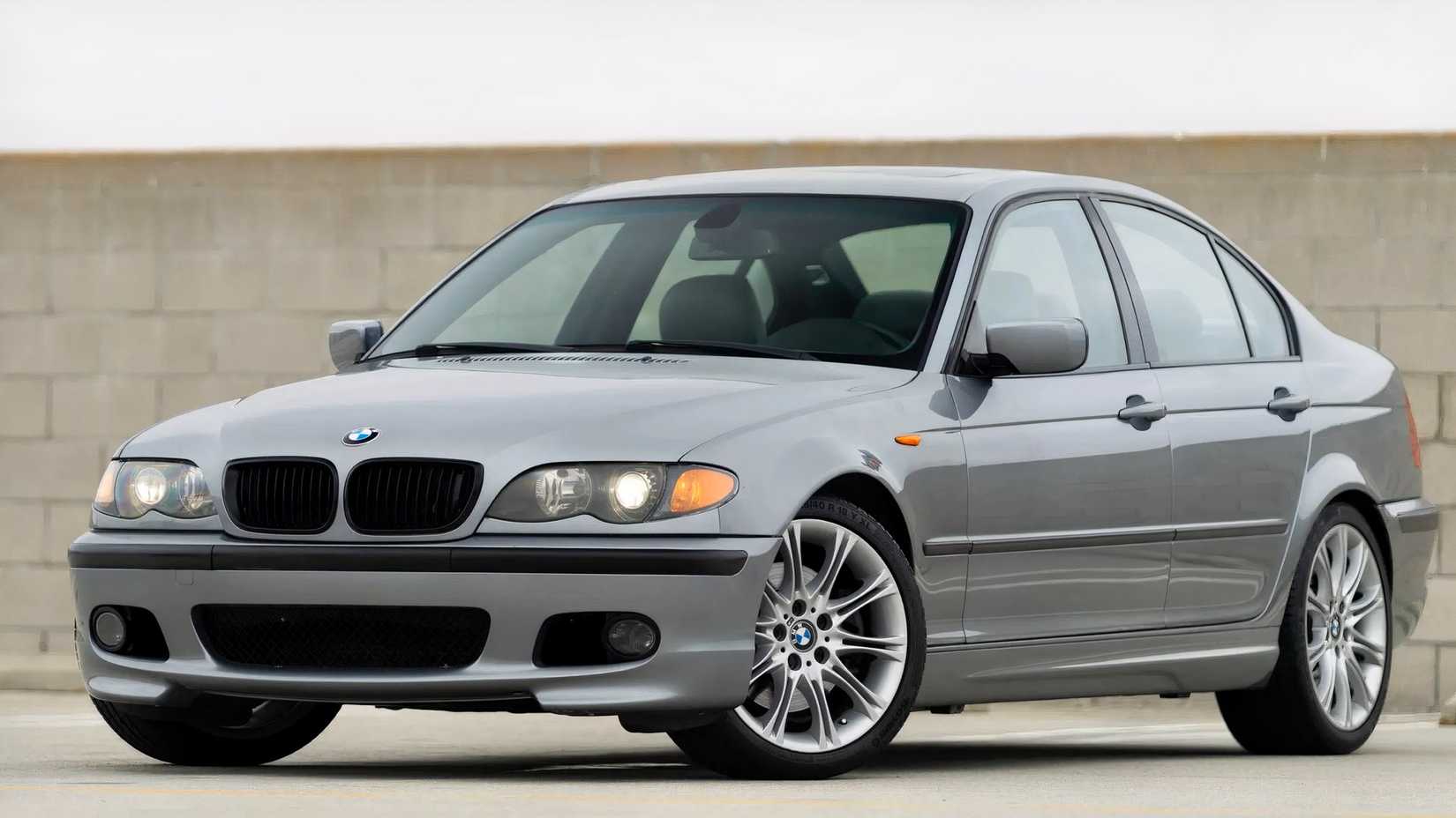 2004 BMW 330i ZHP front 3/4