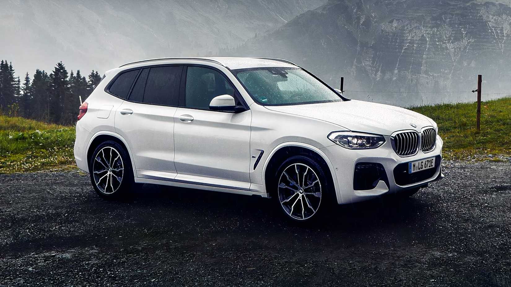 2021 BMW X30e front 3/4