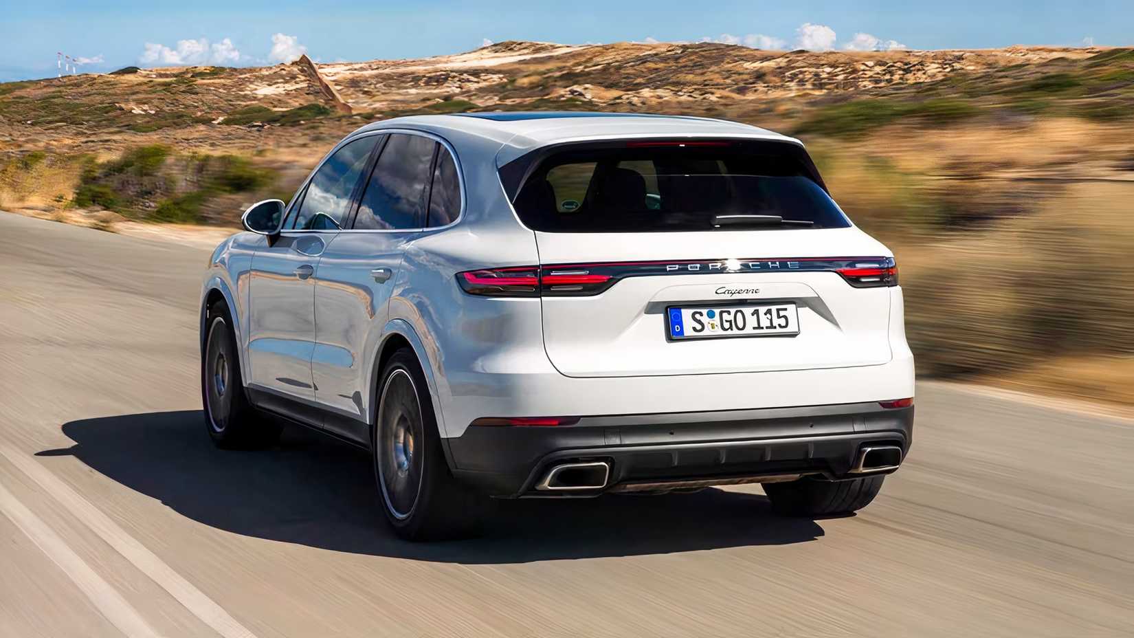 2021 Porsche Cayenne rear 3/4 action shot