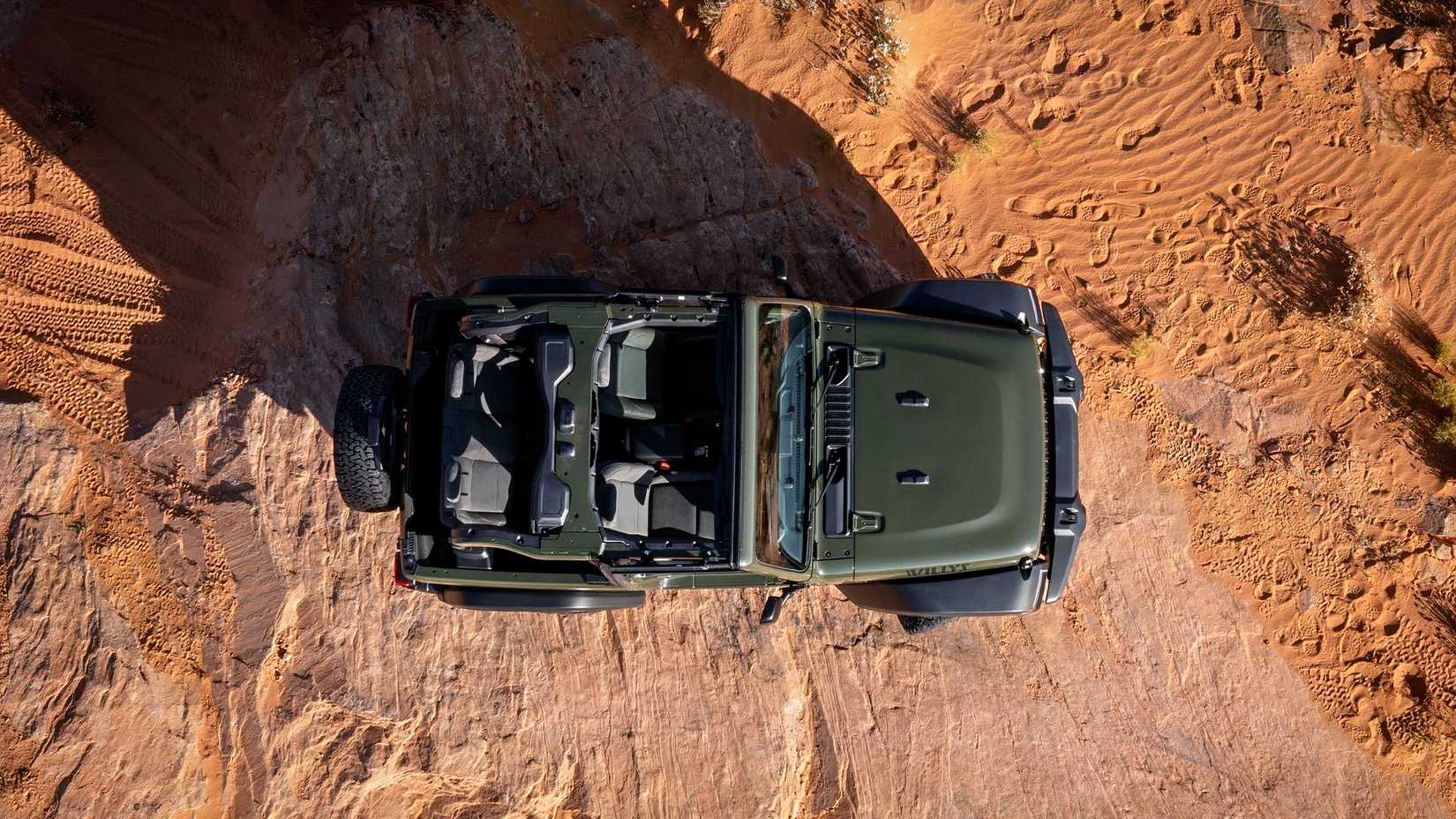 Vista superior do Jeep Wrangler Willys JL