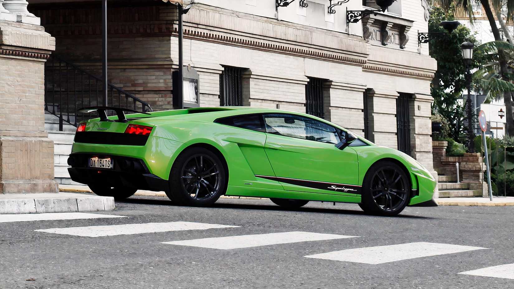 green Lamborghini Gallardo LP570-4 Superleggera