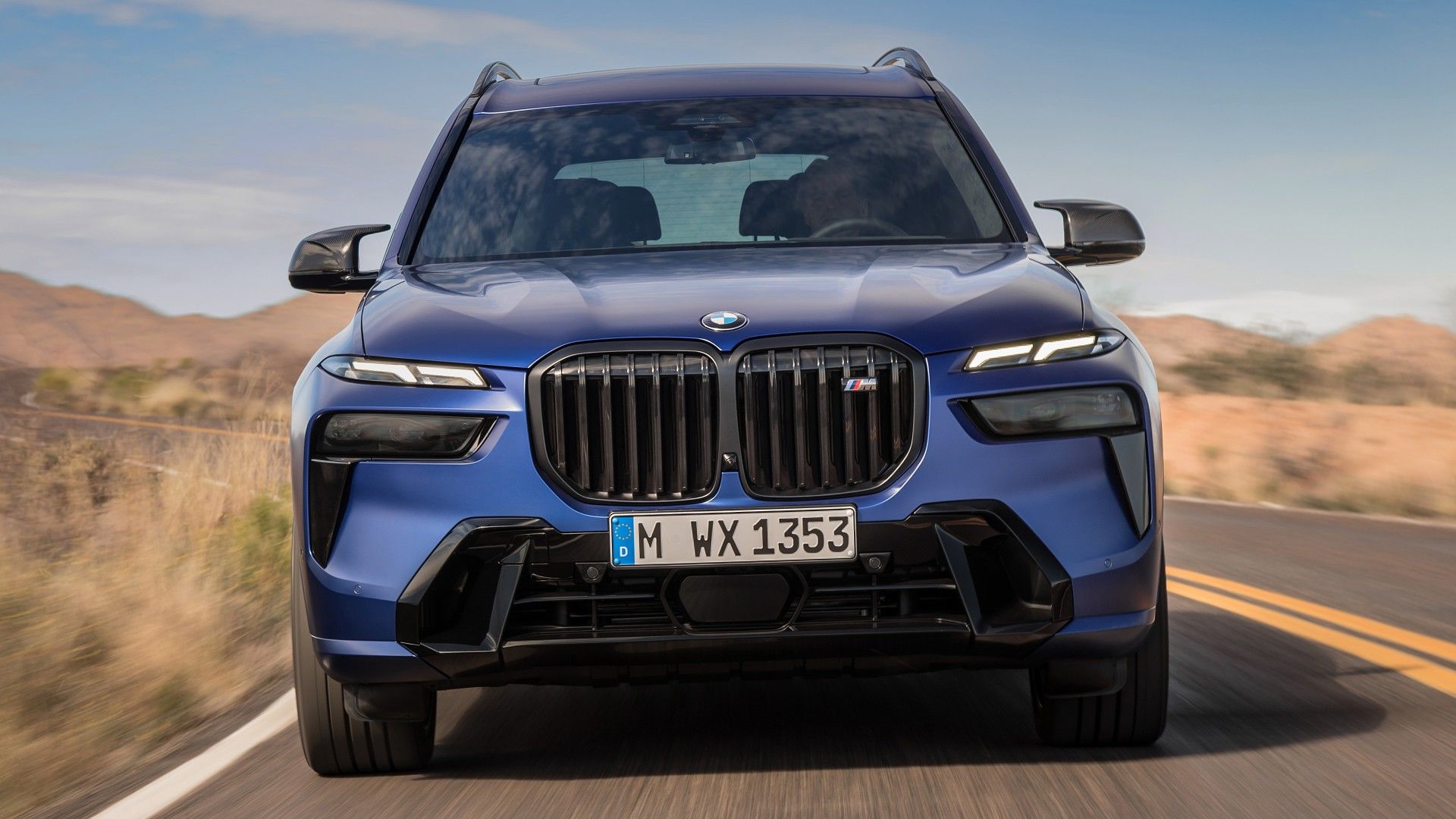 Painel frontal do BMW X7 M60i 2026