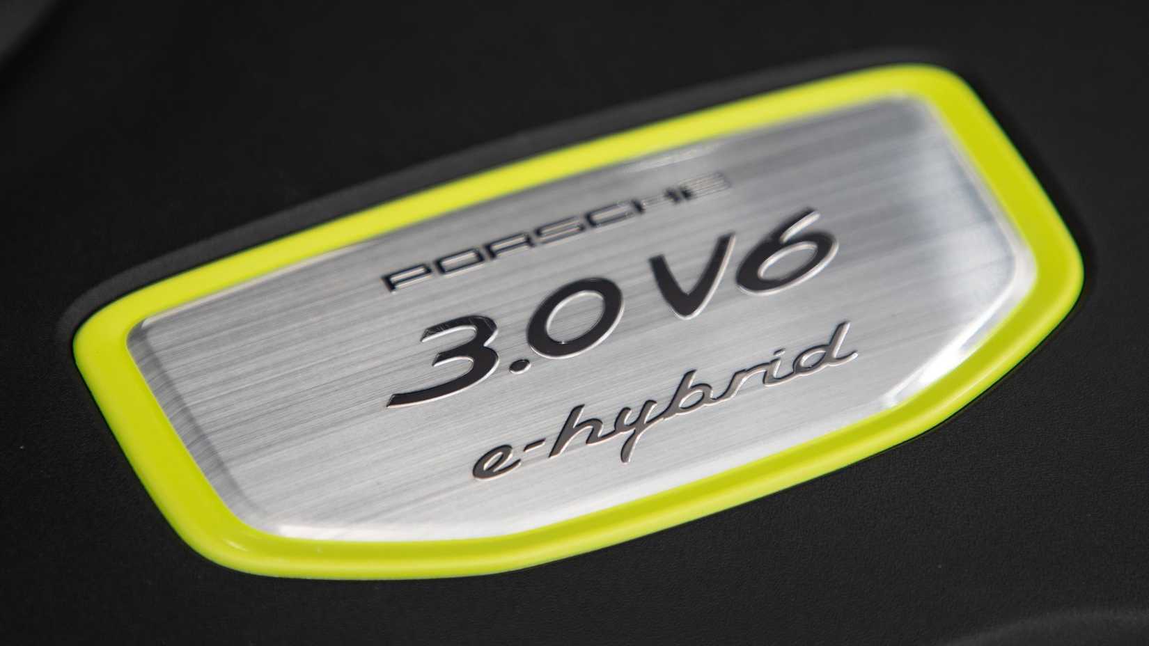 2018 Porsche Cayenne E-Hybrid