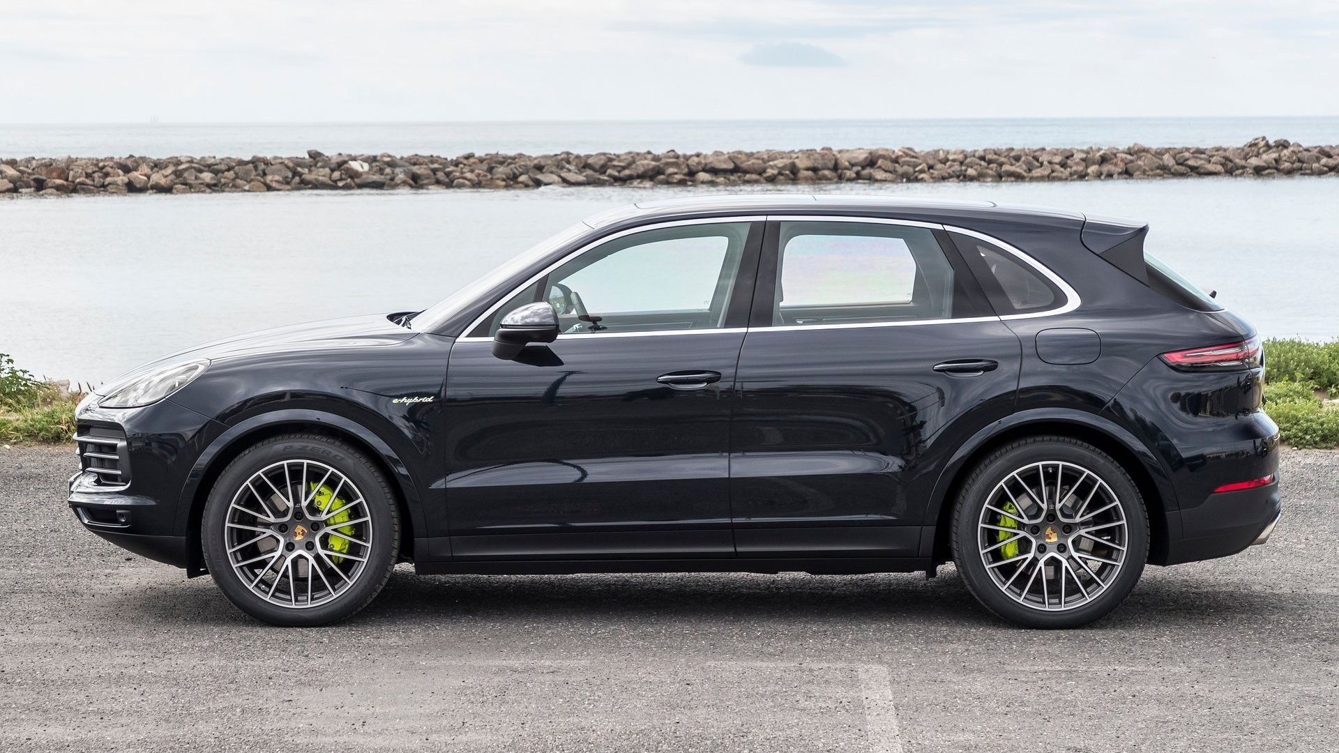 2018 Porsche Cayenne E-Hybrid