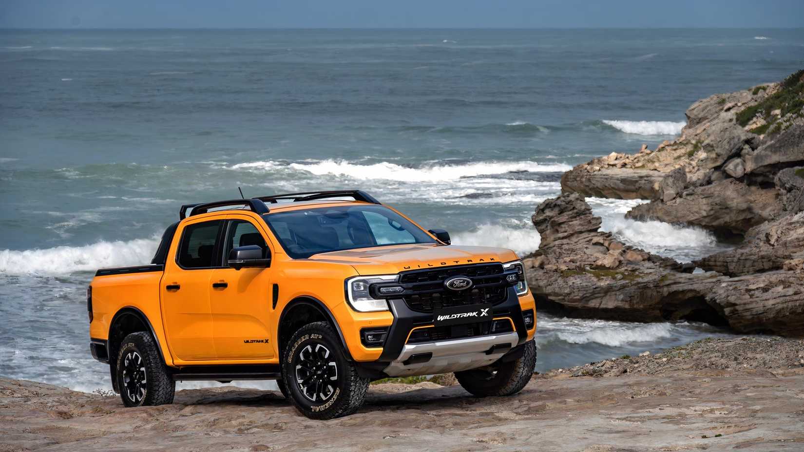 2025 Ford Ranger Wildrak X em laranja