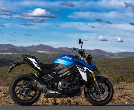 Suzuki GSX-S1000 estática 1