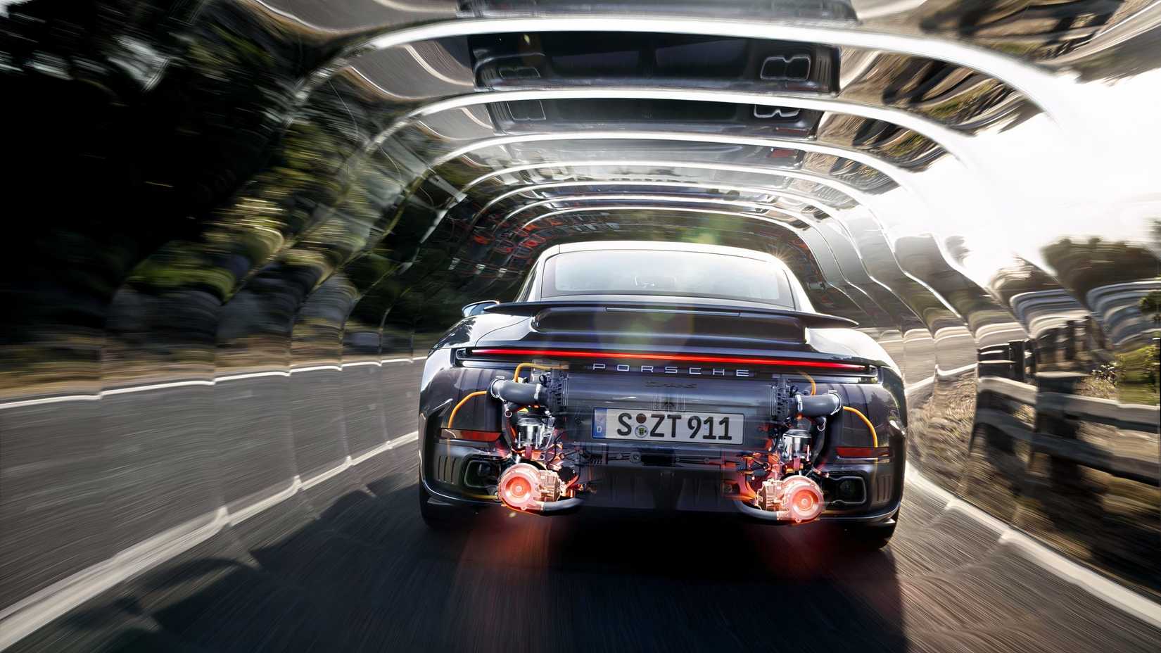 2025 Porsche 911 Turbo S 