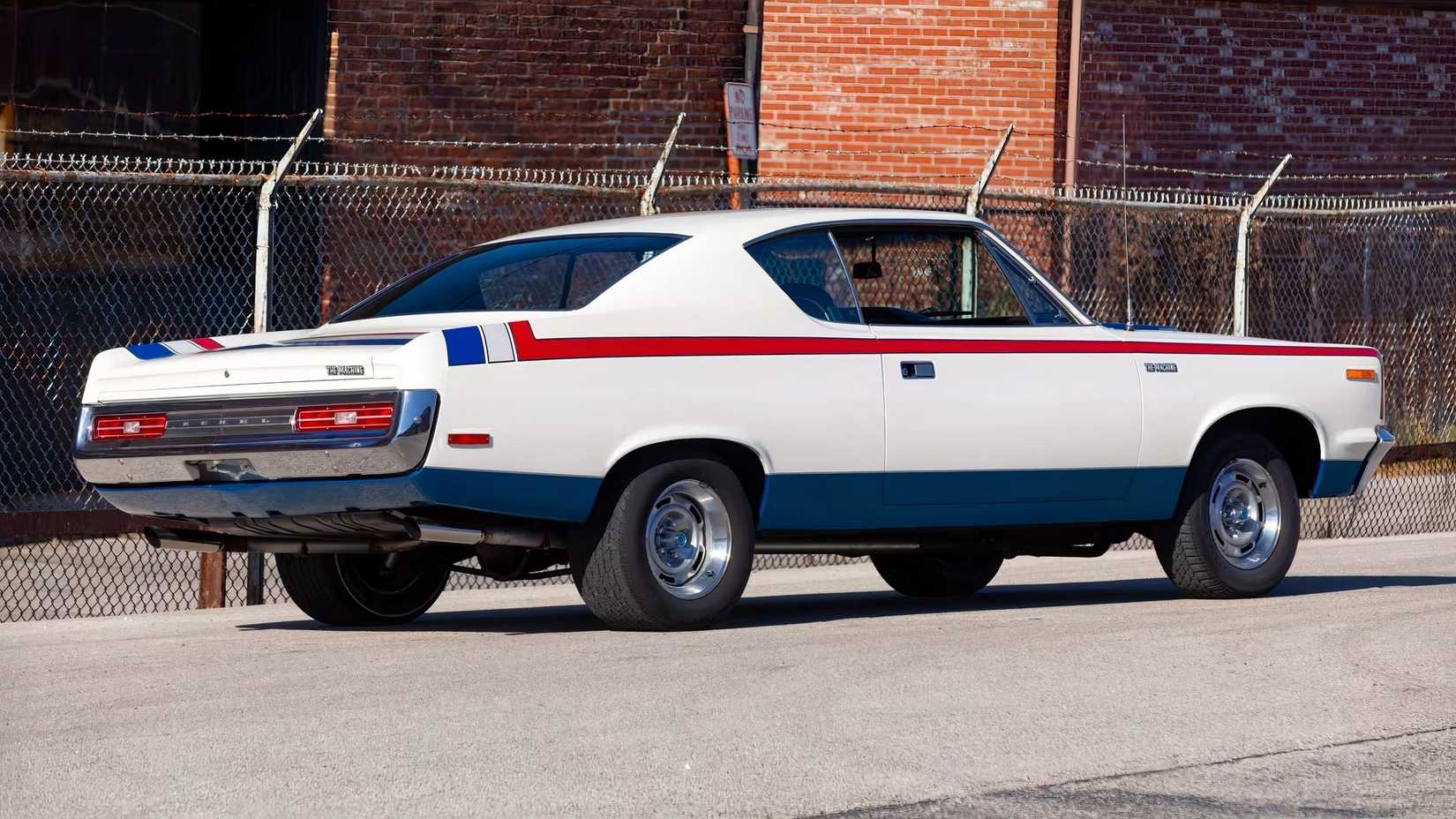 Vista traseira 34 da AMC Rebel Machine 1970