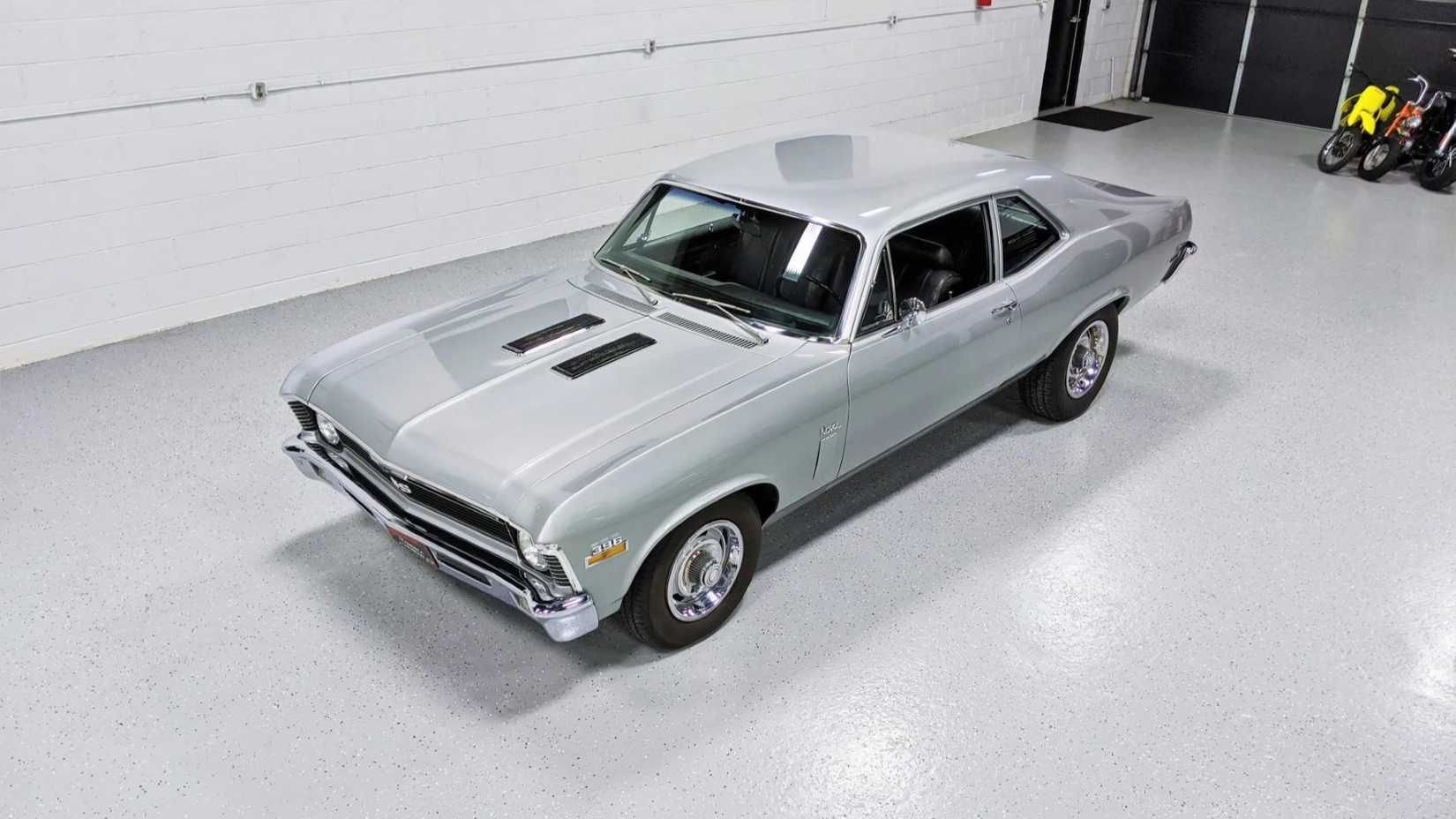 1970 Chevrolet Nova SS de cima para baixo na frente