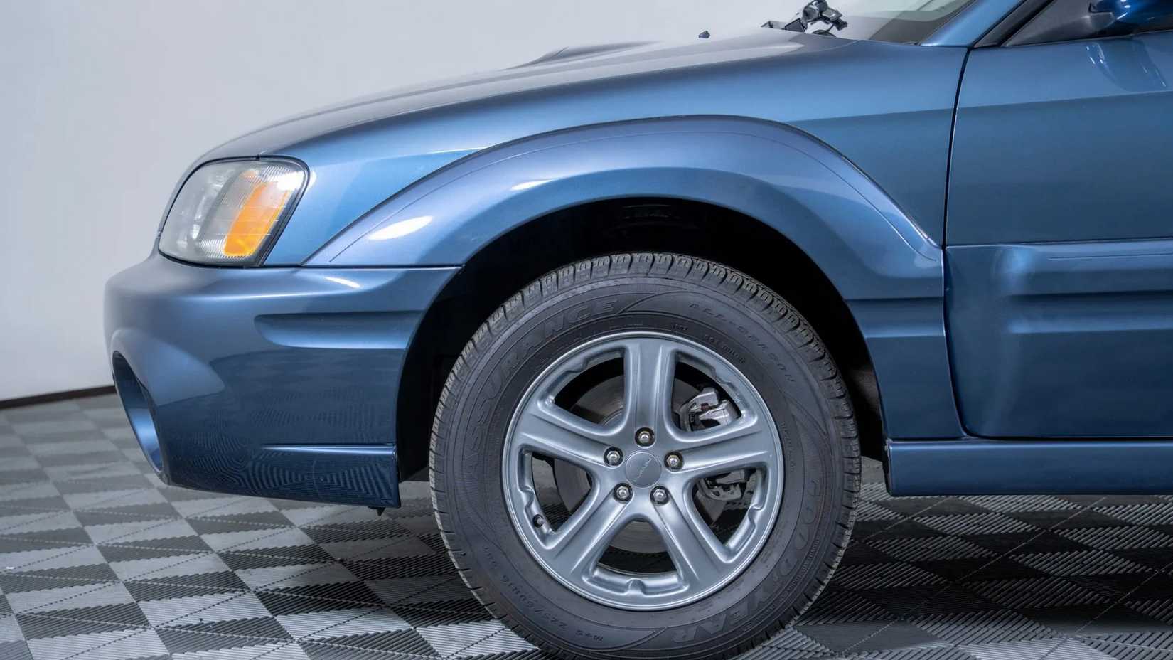 2005 Subaru Baja Turbo wheels