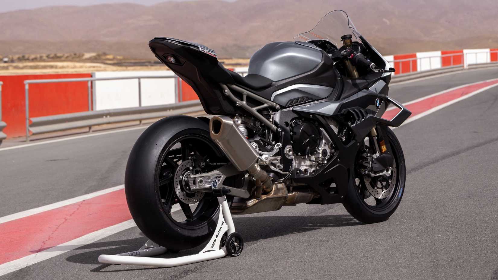 2026 BMW S 1000RR Traseira