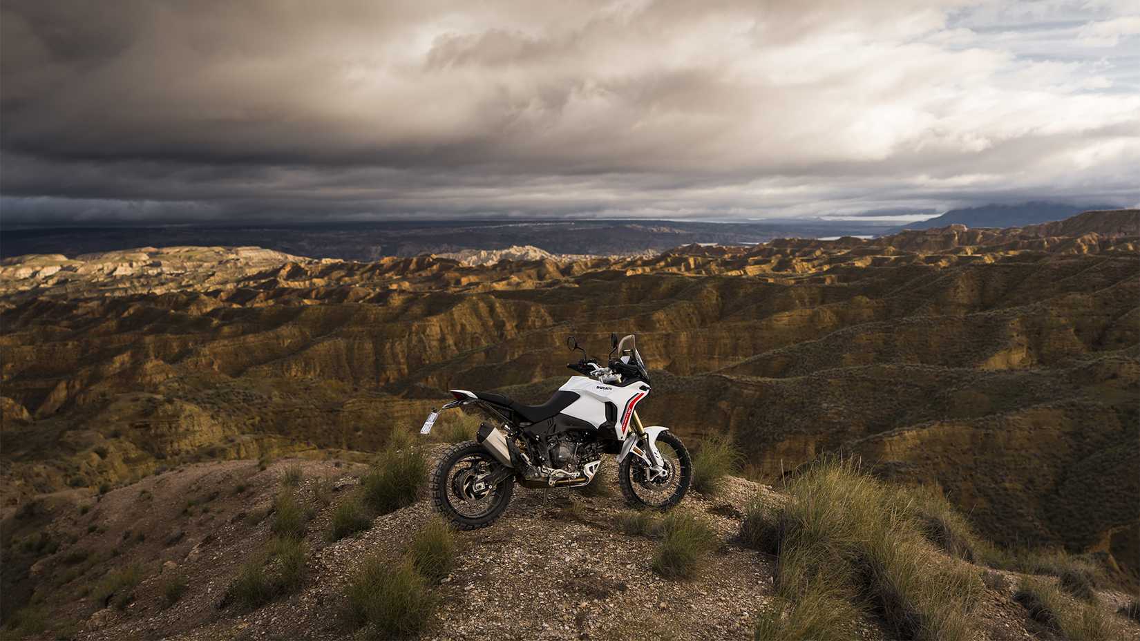 2026 Ducati DesertX V2 4