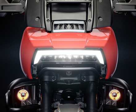 Vista frontal aproximada da Harley-Davidson Pan America 1250 Special 2026