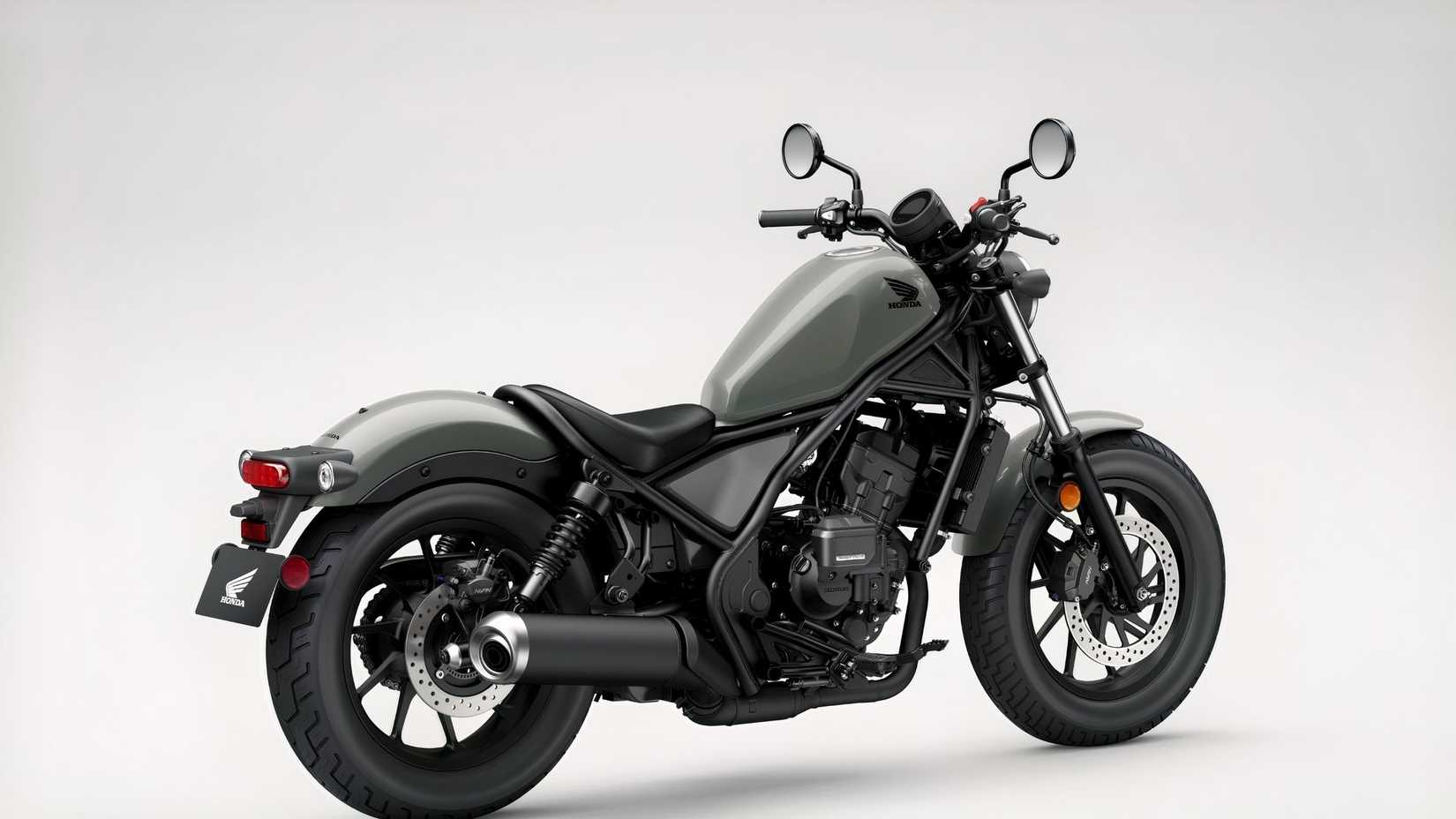2026 Honda Rebel 300 E-Clutch traseira vista 3/4