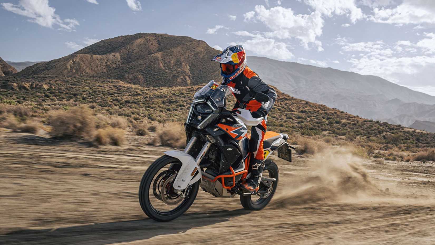 2026 KTM 1390 Super Aventura R 