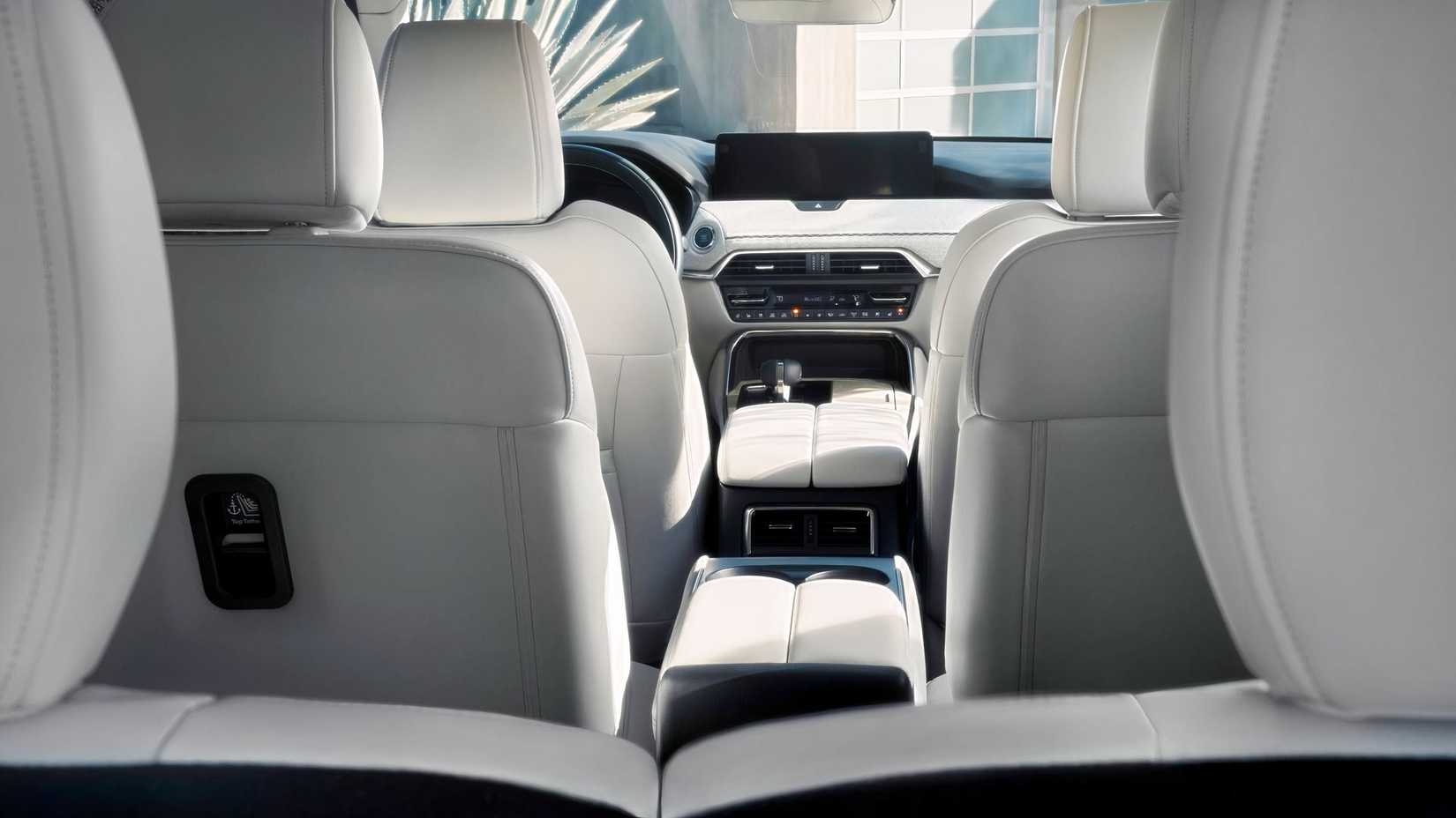 Vista da terceira fila do Mazda CX-90 2026