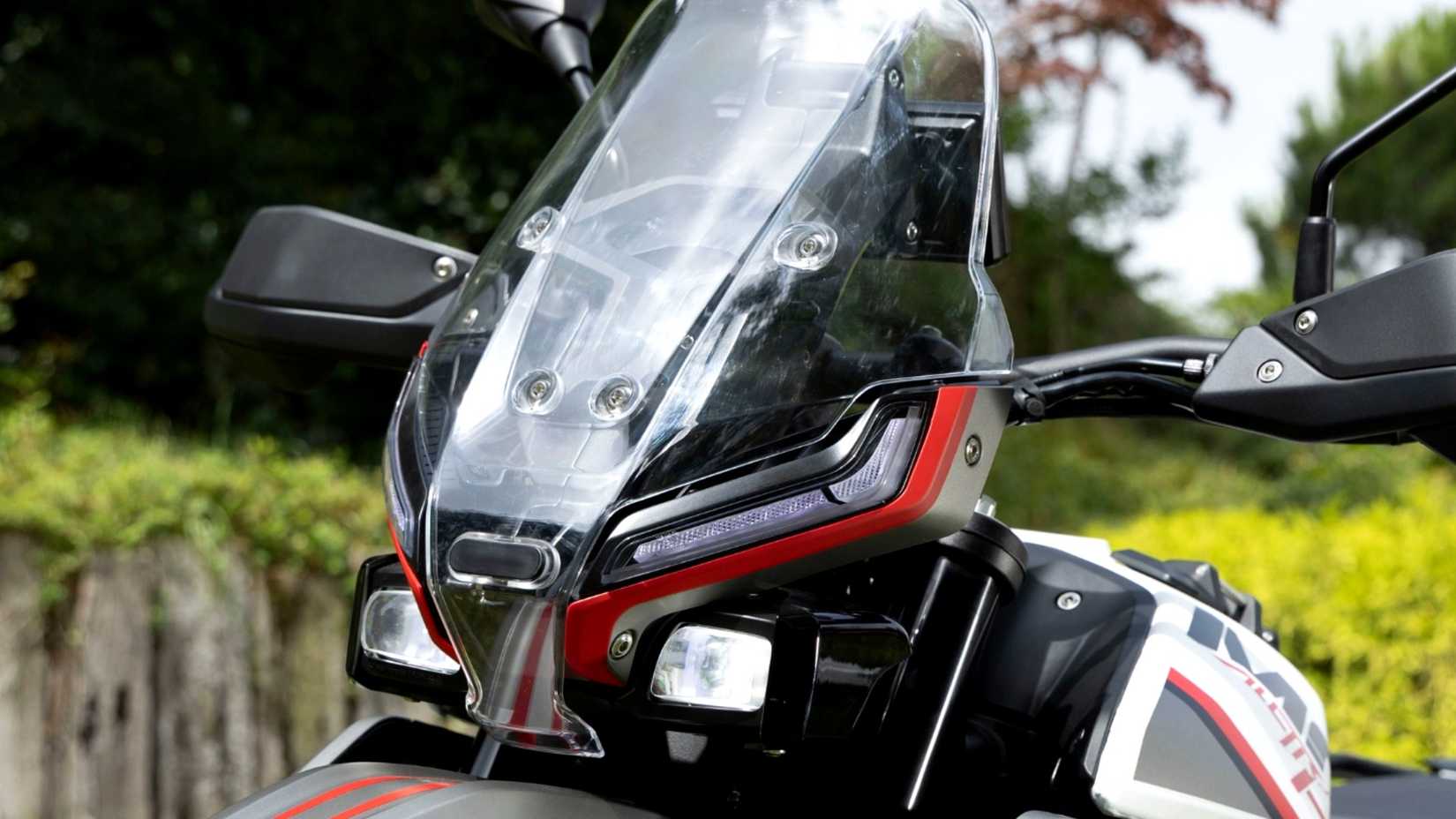 Farol Moto Morini Vettore 450 2026