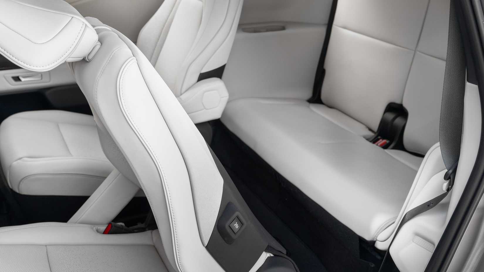 2027 Toyota Highlander-5-2