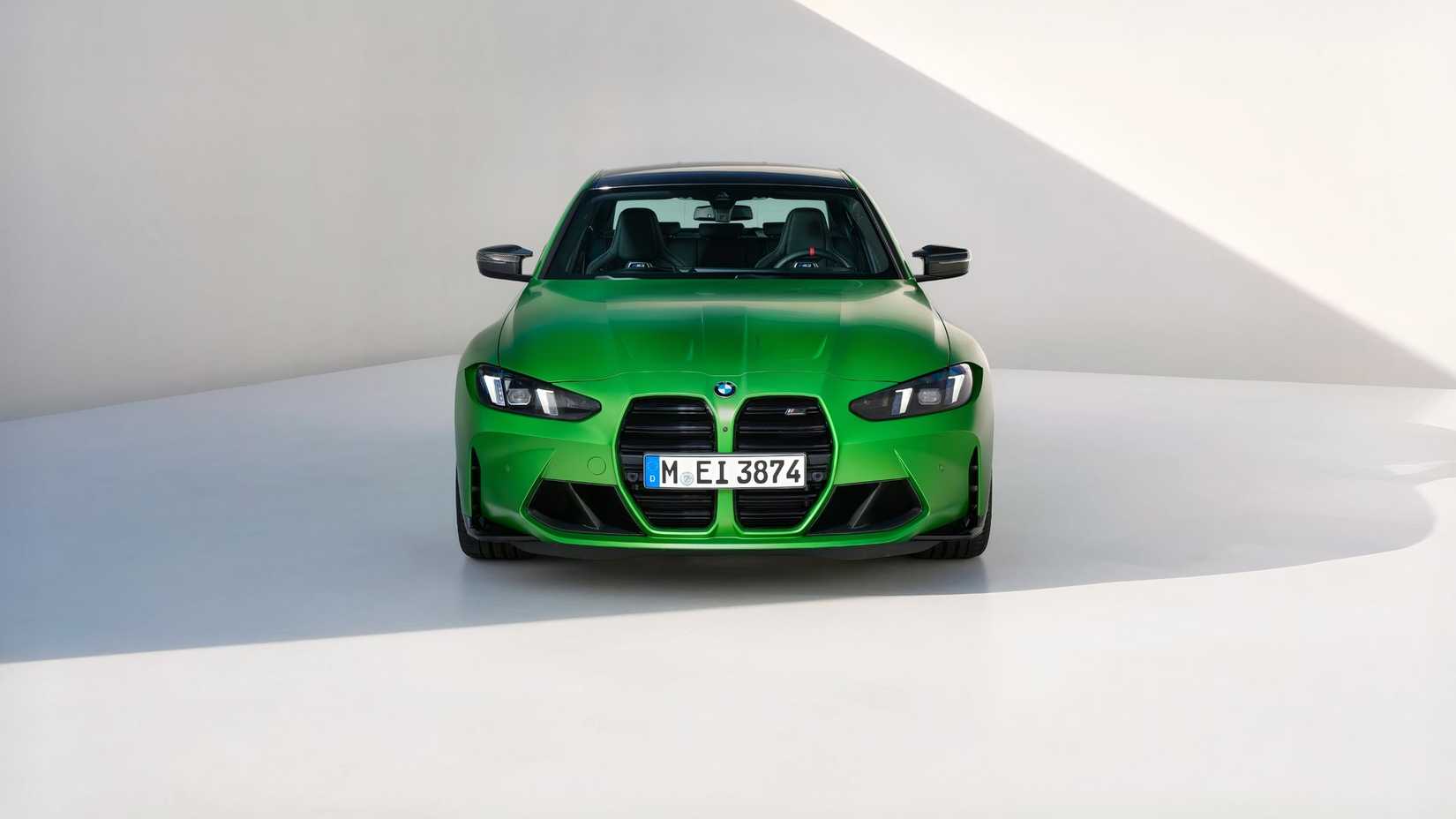 Vista frontal do BMW M3 G80