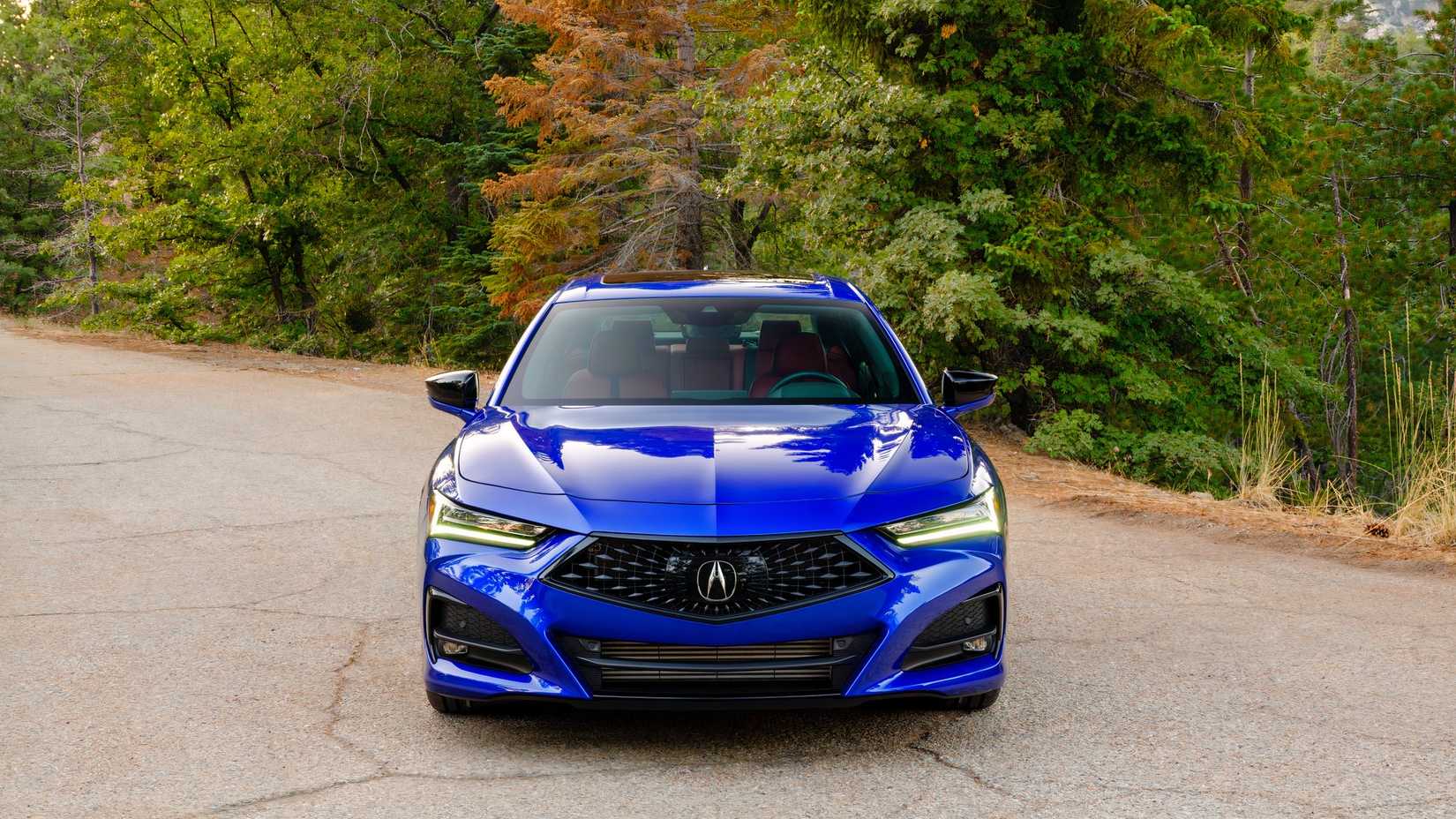2020 Acura TLX em frente azul