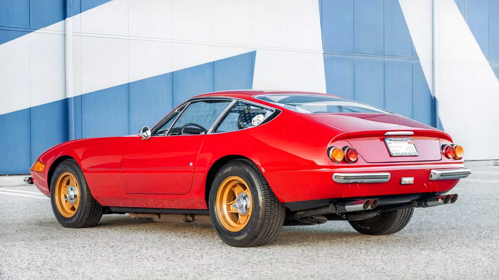 1973 Ferrari 365 GTB4 Daytona traseira